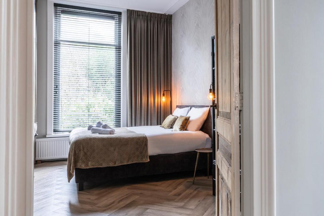 Xxl Loft With Bath Located Stadsvilla Tilburg Exterior foto